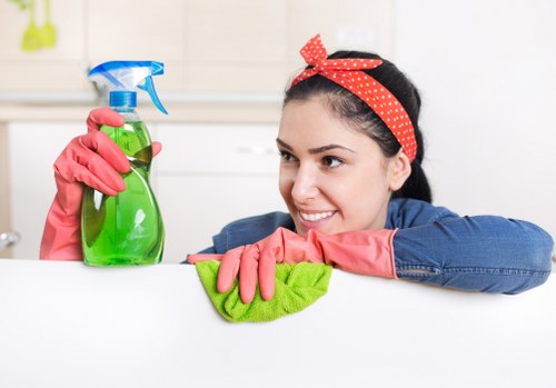 Load-based carpet cleaning quote example for a flat near a busy street